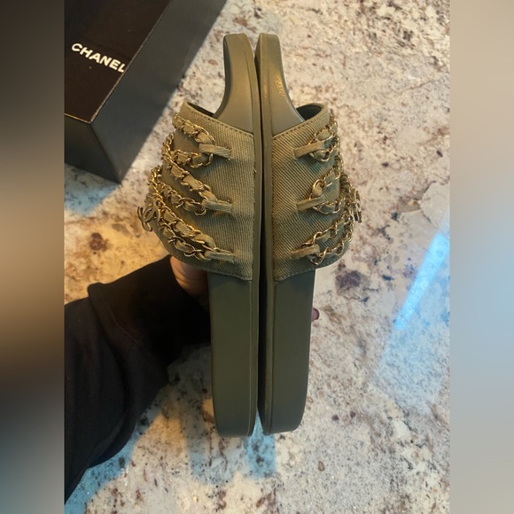 Chanel chain slides- Army Green sz 40 - Picture 2 of 9